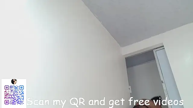K3ndal1_'s Live XXX Chat