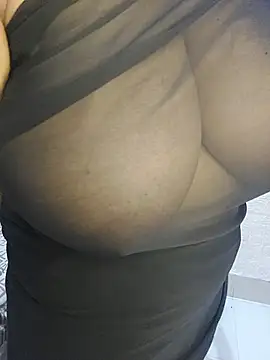 Adiba_2's Live XXX Chat