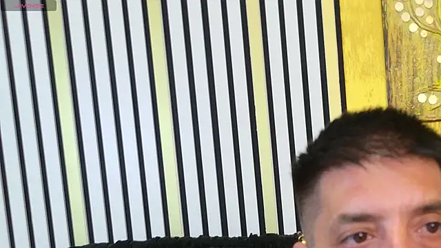 TommyDum Chat XXX in diretta