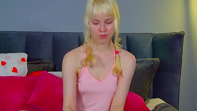 HannahHollis Adlı Modelin Canlı XXX Sohbeti