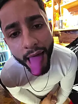 Christangel96_ – Naživo XXX chat