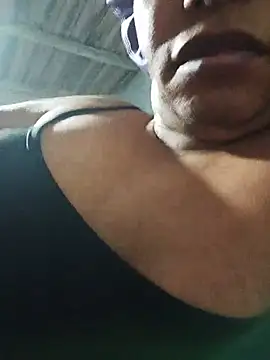 Chat XXX ao vivo de kikitavc