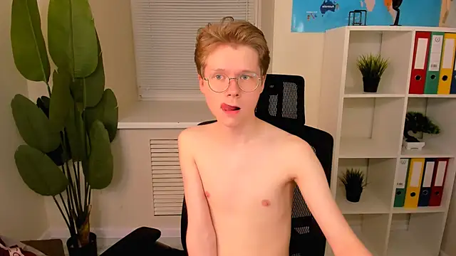 DanielSanders XXX чат на живо
