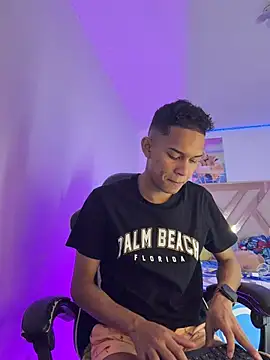 Czat XXX na żywo – dilan_alfonzo
