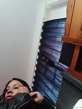 Rozane_Noire লাইভ XXX চ্যাট