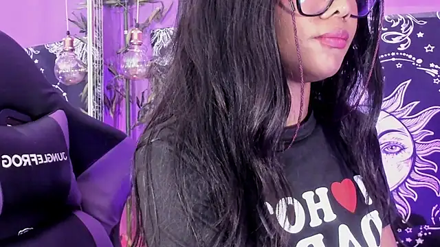 Gaia_Gatex's Live XXX Chat