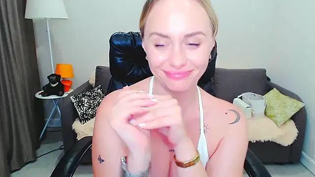 Chat XXX ao vivo de LiluMoon__