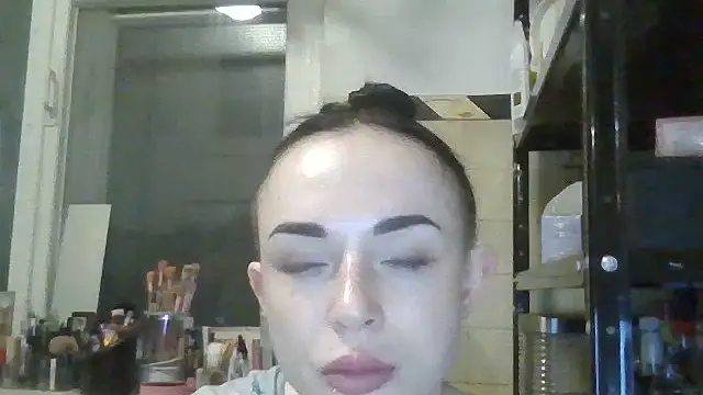 Trinsy_Love's Live XXX Chat