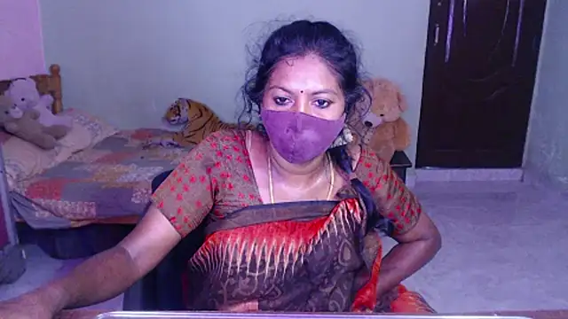 Novapol11 Chat XXX live