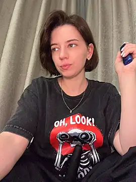 Take_Me_Awayy Show in webcam
