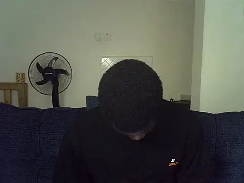 Thee_Biggest's Live XXX Chat