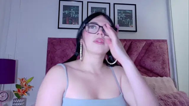 Isabella_Rossi_'s Live XXX Chat