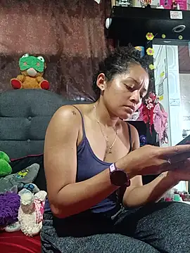 Estrella2001 – Live XXX-chat