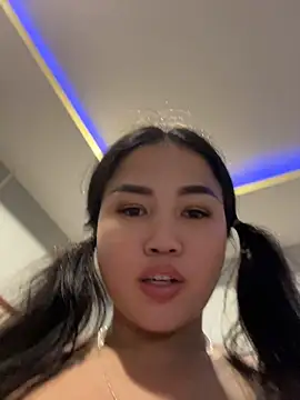 Bella_nasty69 Adlı Modelin Canlı XXX Sohbeti