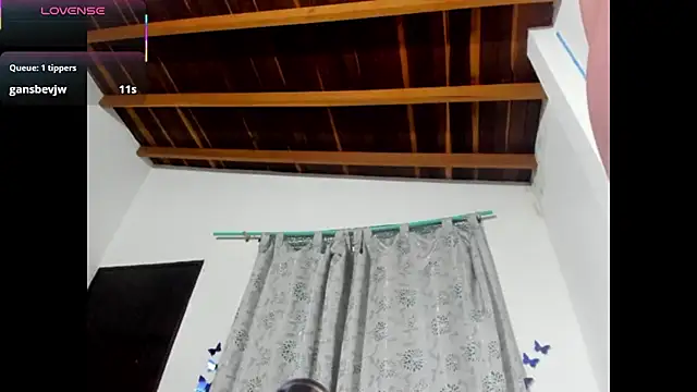 Živý XXX chat Laila_Laly