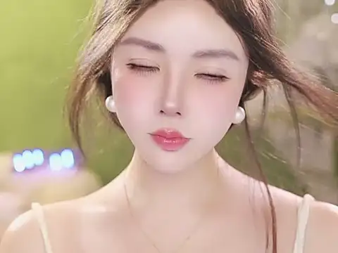 צ'אט XXX בשידור חי של Qiaoqiao__