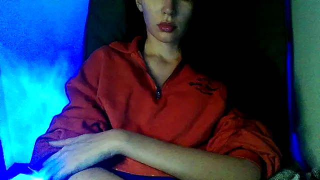 Chatroom XXX en direct de Luneyaa