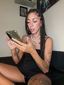 Chat +18 de Lalla-Amani ao vivo