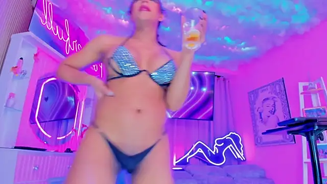 _powerfull_ts_20_ Chat XXX in diretta