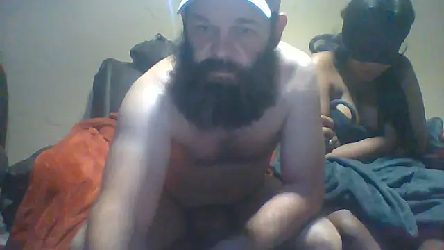 צ'אט XXX בשידור חי של Interracialcouple35