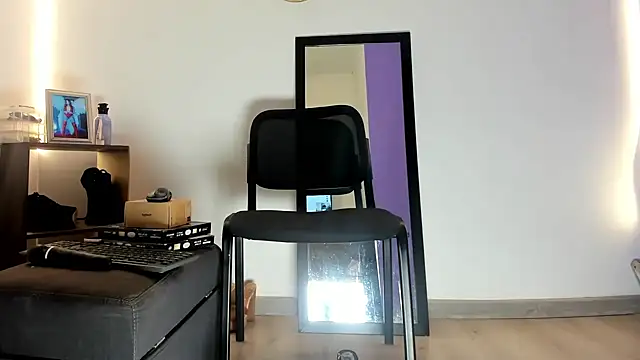 Chat XXX Live _BrendaMichel_