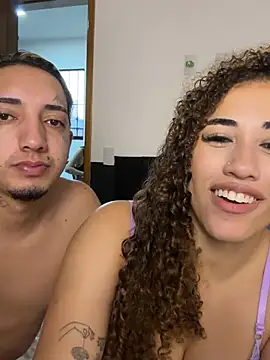 Chat +18 de Casal2T ao vivo