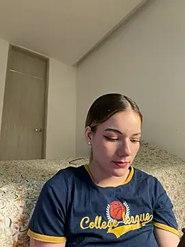 Chat +18 de NicoleCut ao vivo