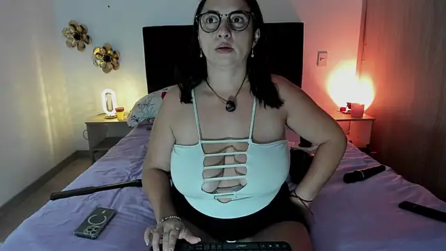 TatianaMonteross' Live XXX Chat