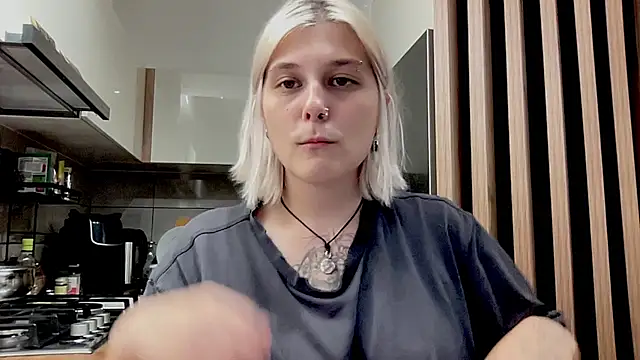 XXX chat uživo modela Ella_Bloom