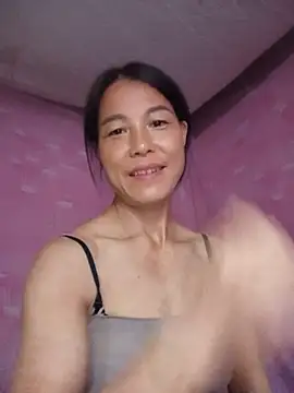Lily-ly's Live XXX Chat