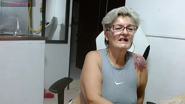bety-cum2: απευθείας συνομιλία ΧΧΧ