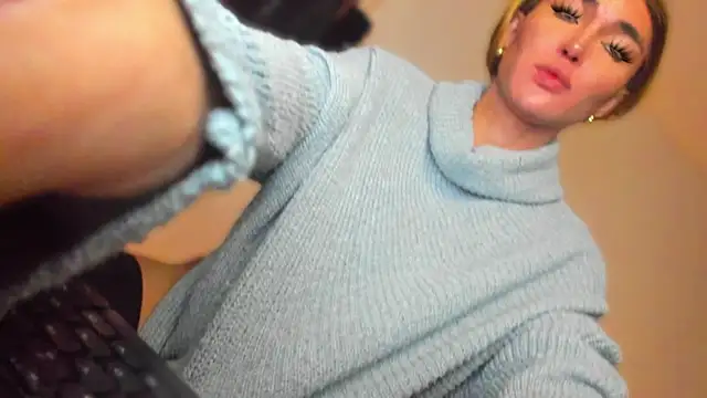 MistressNextDoor_ Chat XXX in diretta