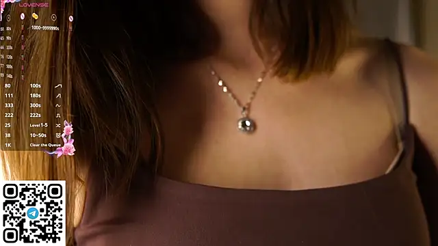 แชท XXX สดของ Erosyne