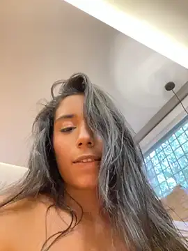 SaryJonex Adlı Modelin Canlı XXX Sohbeti