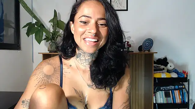 Aria_Fenice Chat XXX live