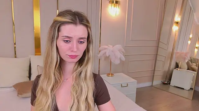 MarybethSnow's Live XXX Chat