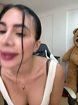 צ'אט XXX בשידור חי של mckenzieklein