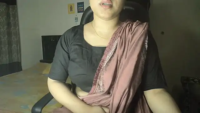 צ'אט XXX בשידור חי של queen_angel67