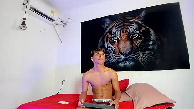tyler_twink_boy Chat XXX in diretta