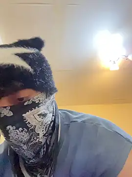 Hz1Tr Chat XXX in diretta