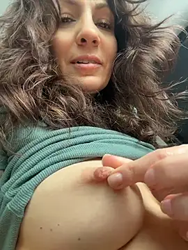 BeautifulMesss' Live XXX Chat