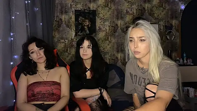 Absent_Fairy Adlı Modelin Canlı XXX Sohbeti