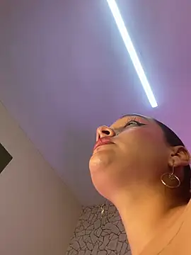 EMILYY_FOXY 라이브 XXX 채팅