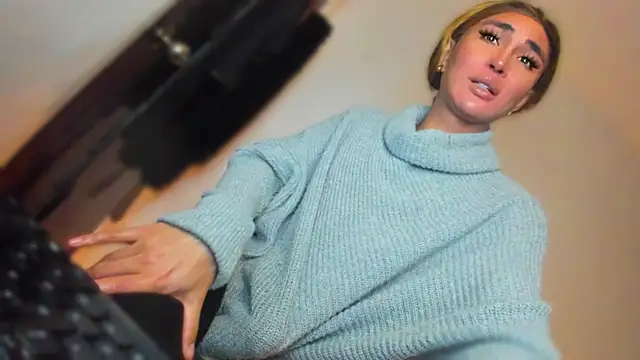 MistressNextDoor_ Chat XXX in diretta