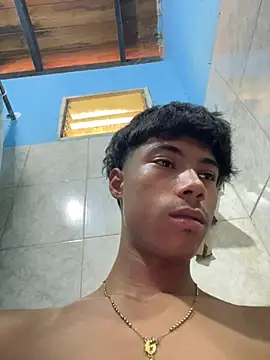 Adan21_cm Chat XXX in diretta