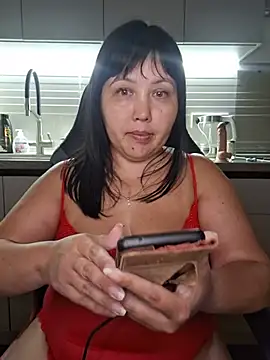 Chat +18 de Love__beby ao vivo