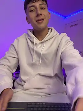 OLIVER_K Live XXX-Chat