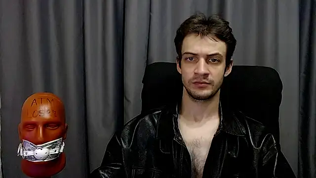 צ'אט XXX בשידור חי של _Damien_thorn_