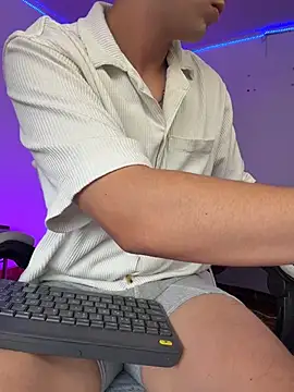 OLIVER_KのライブXXXチャット