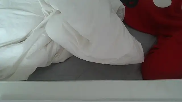 Cockoroach3333's Live XXX Chat